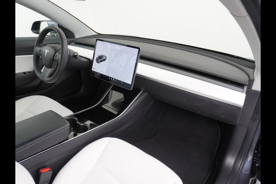 Tesla Model 3 Long Range AWD 75kWh IVOOR 463PK 18" FSD-Full Self Driving Computer Premium Audio 4wd AutoPilot Panoramadak Camera's Leer Adapti Ecc Dual-Motor Keyless Stoel+Achterbank verwarming Electr.Stoelen+Memory+Easy-Entry WiFi Origineel Nederlandse auto Grootste accu Tot 16,5kwh thuis laden. Accu/Motor Garantie tot 27-12-2027 max 192.000km