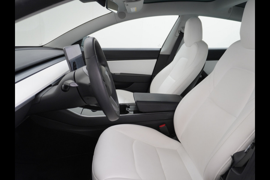 Tesla Model 3 Long Range AWD 75kWh IVOOR 463PK 18" FSD-Full Self Driving Computer Premium Audio 4wd AutoPilot Panoramadak Camera's Leer Adapti Ecc Dual-Motor Keyless Stoel+Achterbank verwarming Electr.Stoelen+Memory+Easy-Entry WiFi Origineel Nederlandse auto Grootste accu Tot 16,5kwh thuis laden. Accu/Motor Garantie tot 27-12-2027 max 192.000km