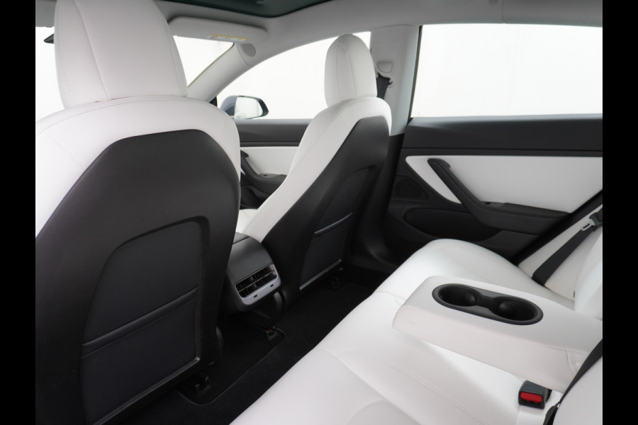 Tesla Model 3 Long Range AWD 75kWh IVOOR 463PK 18" FSD-Full Self Driving Computer Premium Audio 4wd AutoPilot Panoramadak Camera's Leer Adapti Ecc Dual-Motor Keyless Stoel+Achterbank verwarming Electr.Stoelen+Memory+Easy-Entry WiFi Origineel Nederlandse auto Grootste accu Tot 16,5kwh thuis laden. Accu/Motor Garantie tot 27-12-2027 max 192.000km