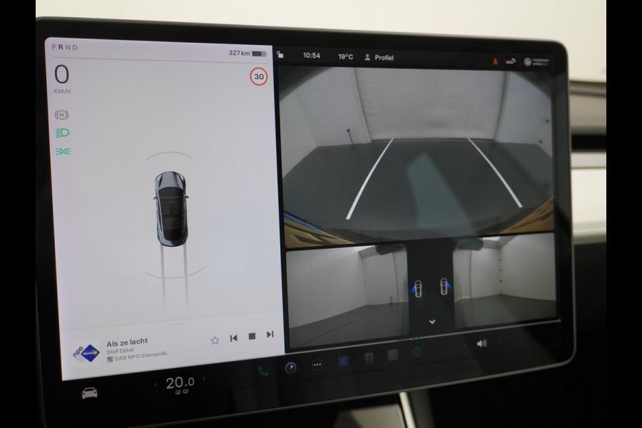 Tesla Model 3 Long Range AWD 75kWh IVOOR 463PK 18" FSD-Full Self Driving Computer Premium Audio 4wd AutoPilot Panoramadak Camera's Leer Adapti Ecc Dual-Motor Keyless Stoel+Achterbank verwarming Electr.Stoelen+Memory+Easy-Entry WiFi Origineel Nederlandse auto Grootste accu Tot 16,5kwh thuis laden. Accu/Motor Garantie tot 27-12-2027 max 192.000km