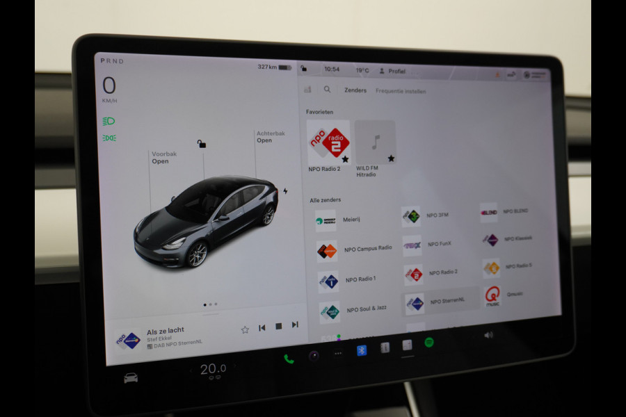 Tesla Model 3 Long Range AWD 75kWh IVOOR 463PK 18" FSD-Full Self Driving Computer Premium Audio 4wd AutoPilot Panoramadak Camera's Leer Adapti Ecc Dual-Motor Keyless Stoel+Achterbank verwarming Electr.Stoelen+Memory+Easy-Entry WiFi Origineel Nederlandse auto Grootste accu Tot 16,5kwh thuis laden. Accu/Motor Garantie tot 27-12-2027 max 192.000km