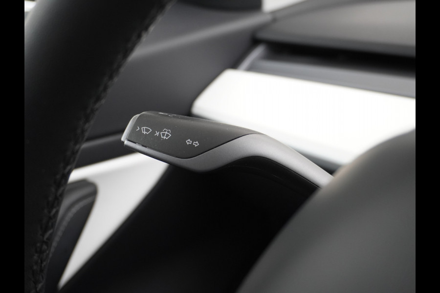 Tesla Model 3 Long Range AWD 75kWh IVOOR 463PK 18" FSD-Full Self Driving Computer Premium Audio 4wd AutoPilot Panoramadak Camera's Leer Adapti Ecc Dual-Motor Keyless Stoel+Achterbank verwarming Electr.Stoelen+Memory+Easy-Entry WiFi Origineel Nederlandse auto Grootste accu Tot 16,5kwh thuis laden. Accu/Motor Garantie tot 27-12-2027 max 192.000km