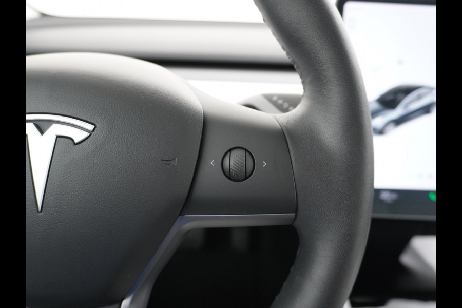Tesla Model 3 Long Range AWD 75kWh IVOOR 463PK 18" FSD-Full Self Driving Computer Premium Audio 4wd AutoPilot Panoramadak Camera's Leer Adapti Ecc Dual-Motor Keyless Stoel+Achterbank verwarming Electr.Stoelen+Memory+Easy-Entry WiFi Origineel Nederlandse auto Grootste accu Tot 16,5kwh thuis laden. Accu/Motor Garantie tot 27-12-2027 max 192.000km