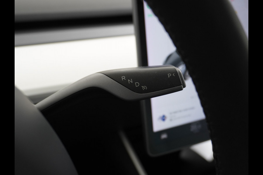 Tesla Model 3 Long Range AWD 75kWh IVOOR 463PK 18" FSD-Full Self Driving Computer Premium Audio 4wd AutoPilot Panoramadak Camera's Leer Adapti Ecc Dual-Motor Keyless Stoel+Achterbank verwarming Electr.Stoelen+Memory+Easy-Entry WiFi Origineel Nederlandse auto Grootste accu Tot 16,5kwh thuis laden. Accu/Motor Garantie tot 27-12-2027 max 192.000km