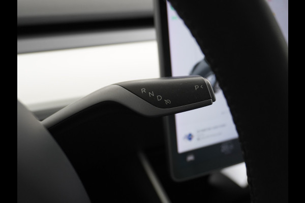Tesla Model 3 Long Range AWD 75kWh IVOOR 463PK 18" FSD-Full Self Driving Computer Premium Audio 4wd AutoPilot Panoramadak Camera's Leer Adapti Ecc Dual-Motor Keyless Stoel+Achterbank verwarming Electr.Stoelen+Memory+Easy-Entry WiFi Origineel Nederlandse auto Grootste accu Tot 16,5kwh thuis laden. Accu/Motor Garantie tot 27-12-2027 max 192.000km