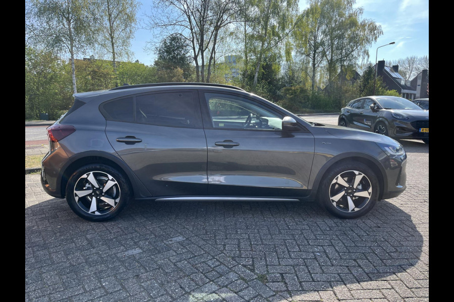 Ford Focus 1.0 EcoBoost Active | 155pk Automaat | Adaptive cruise control | Winter Pack | Dodehoeksensoren | Camera | Privacy glass