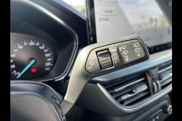 Ford Focus 1.0 EcoBoost Active | 155pk Automaat | Adaptive cruise control | Winter Pack | Dodehoeksensoren | Camera | Privacy glass