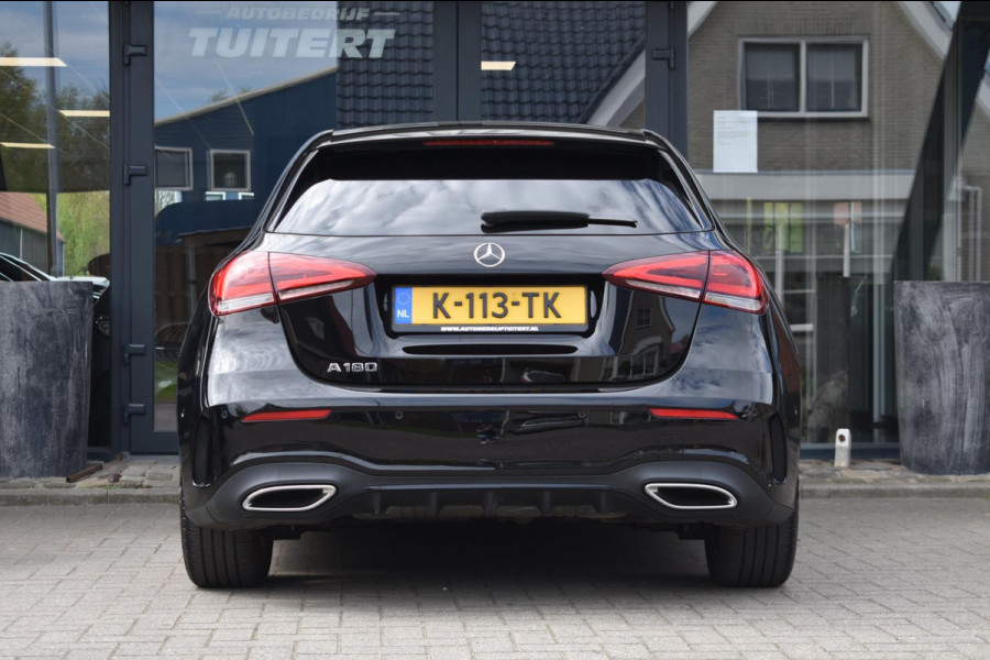 Mercedes-Benz A-Klasse 180 AMG NIGHT | SFEERVERLICHTING | CAMERA | NAP | STOELVERWARMING | LED | DEALER ONDERHOUDEN
