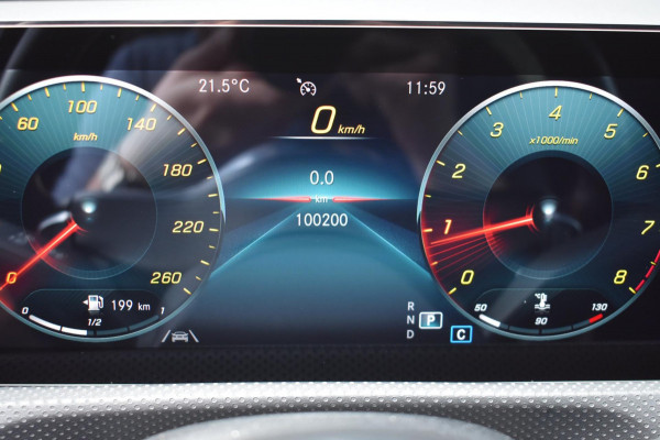 Mercedes-Benz A-Klasse 180 AMG NIGHT | SFEERVERLICHTING | CAMERA | NAP | STOELVERWARMING | LED | DEALER ONDERHOUDEN