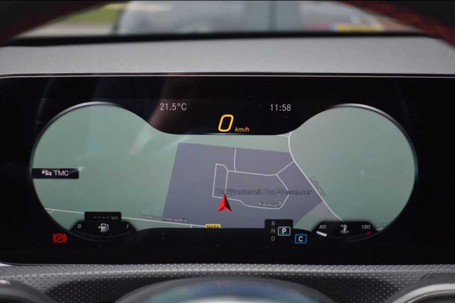 Mercedes-Benz A-Klasse 180 AMG NIGHT | SFEERVERLICHTING | CAMERA | NAP | STOELVERWARMING | LED | DEALER ONDERHOUDEN