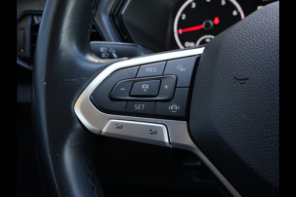 Volkswagen T-Cross 1.0 TSI Life Automaat | Adaptive Cruise | Stoelverwarming | Android/Apple Carplay