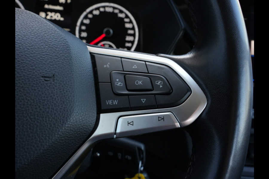 Volkswagen T-Cross 1.0 TSI Life Automaat | Adaptive Cruise | Stoelverwarming | Android/Apple Carplay
