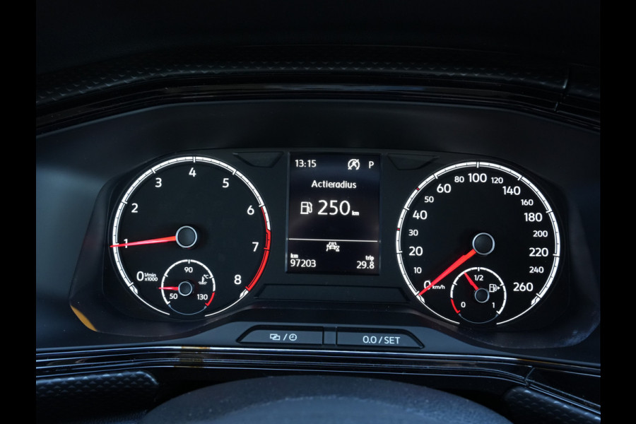Volkswagen T-Cross 1.0 TSI Life Automaat | Adaptive Cruise | Stoelverwarming | Android/Apple Carplay