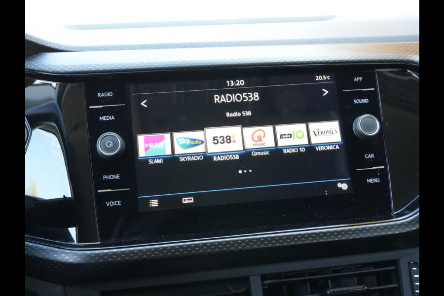 Volkswagen T-Cross 1.0 TSI Life Automaat | Adaptive Cruise | Stoelverwarming | Android/Apple Carplay