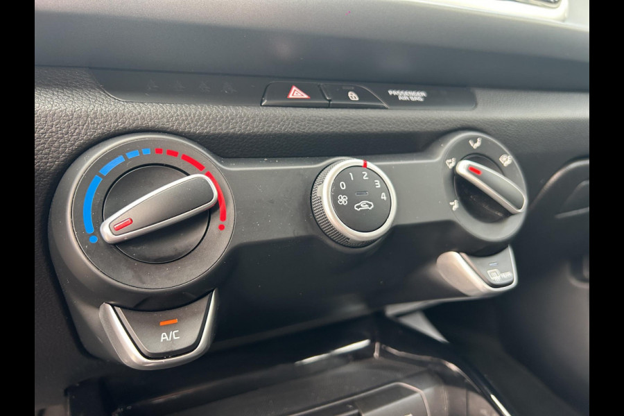 Kia Rio 1.0 T-GDi MHEV DynamicLine | Navigatie | Achteruitrijcamera | Cruise Control | Carplay/Android Auto |