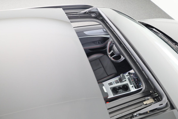 Audi A6 Avant 55 TFSI e quattro Pro Line S Competition Private lease vanaf €1343,- pm  | 367pk Plug in Hybrid | Panoramadak | B&O | Assistentiepakket Tour | Verwarmbare voorstoelen