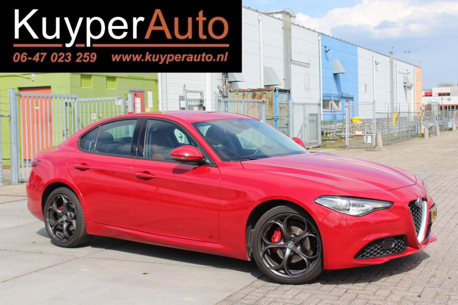 Alfa Romeo Giulia 2.2 Eco Business Super PRACHTIGE AUTOMAAT VOL LEDER EN OPTIES