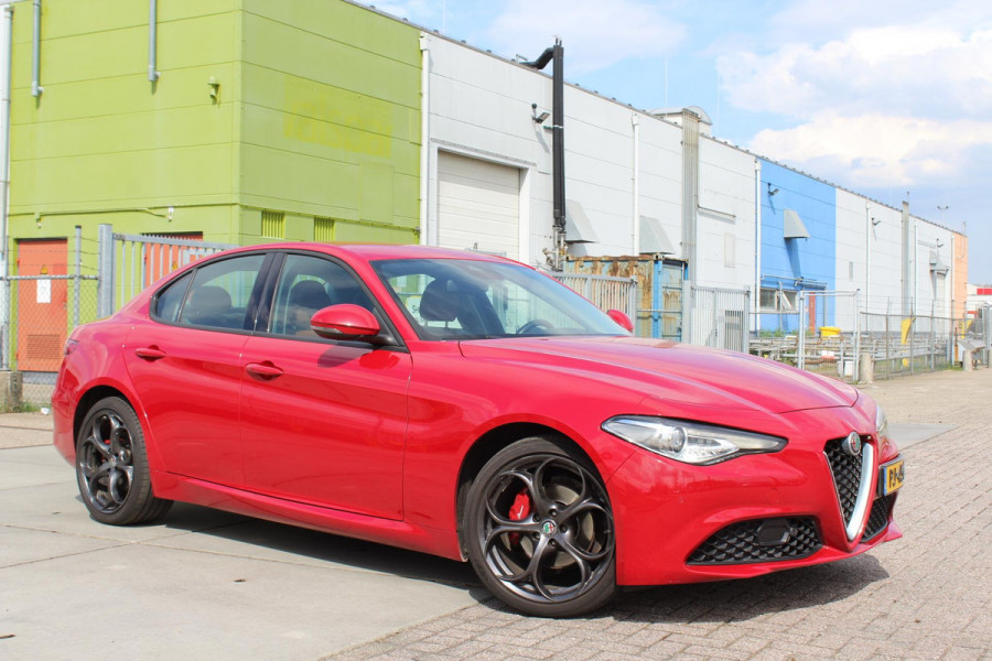 Alfa Romeo Giulia 2.2 Eco Business Super PRACHTIGE AUTOMAAT VOL LEDER EN OPTIES