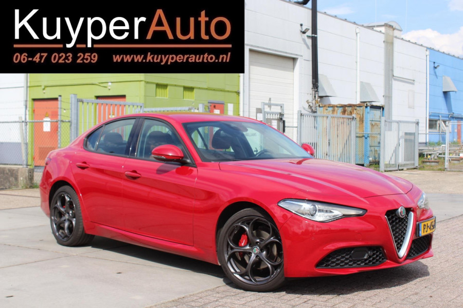 Alfa Romeo Giulia 2.2 Eco Business Super PRACHTIGE AUTOMAAT VOL LEDER EN OPTIES