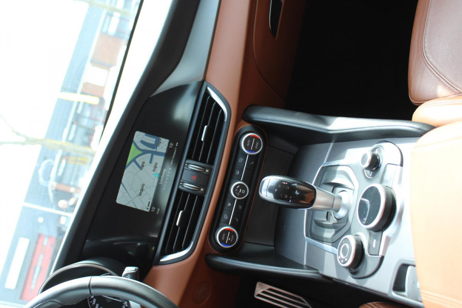 Alfa Romeo Giulia 2.2 Eco Business Super PRACHTIGE AUTOMAAT VOL LEDER EN OPTIES