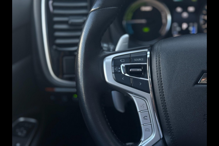 Mitsubishi Outlander 2.0 PHEV 4x4 | Luxe | Rockford Audio | 360° Camera | Navi | Schuif-/kanteldak