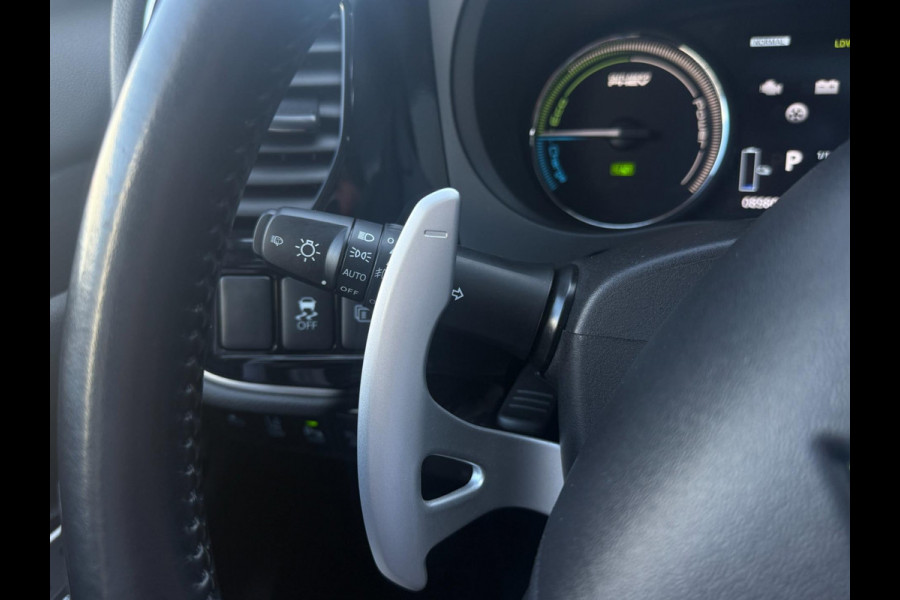 Mitsubishi Outlander 2.0 PHEV 4x4 | Luxe | Rockford Audio | 360° Camera | Navi | Schuif-/kanteldak