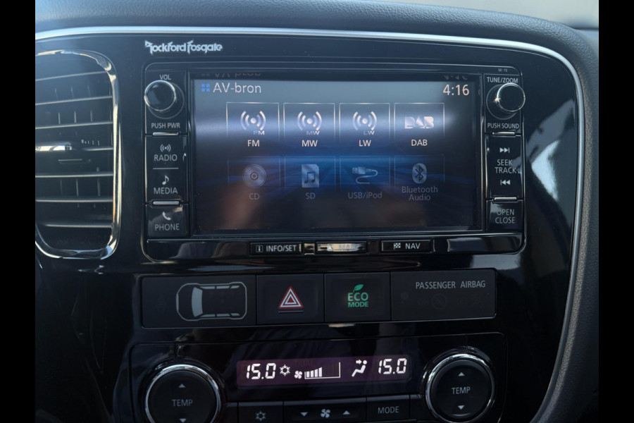 Mitsubishi Outlander 2.0 PHEV 4x4 | Luxe | Rockford Audio | 360° Camera | Navi | Schuif-/kanteldak
