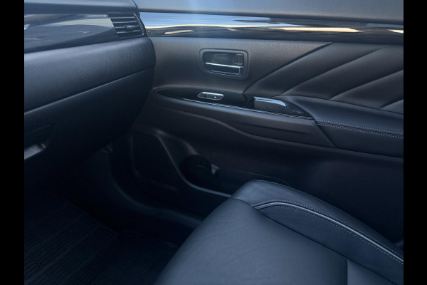 Mitsubishi Outlander 2.0 PHEV 4x4 | Luxe | Rockford Audio | 360° Camera | Navi | Schuif-/kanteldak