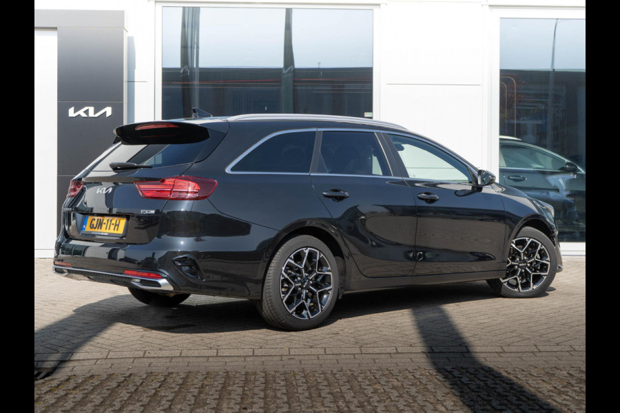 Kia Ceed Sportswagon 1.5 T-GDi GT-Line Automaat | Panorama Schuifkanteldak | Stoel en stuurverwarming |