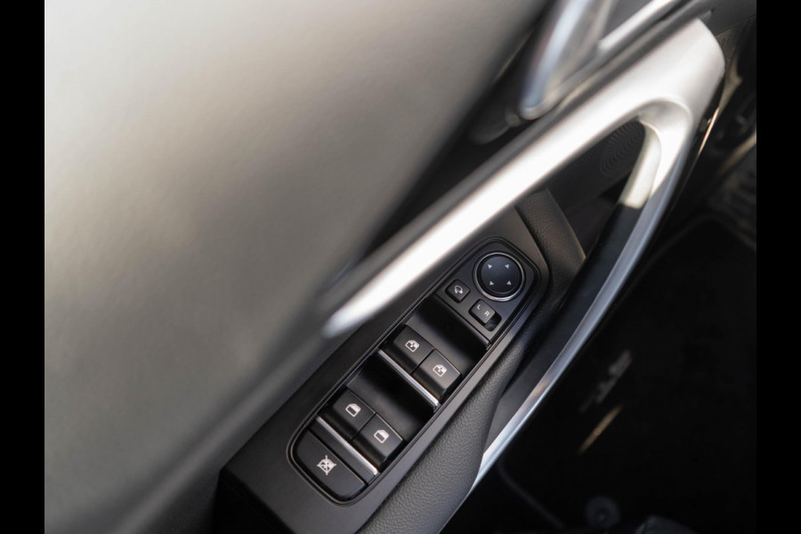 Kia Ceed Sportswagon 1.5 T-GDi GT-Line Automaat | Panorama Schuifkanteldak | Stoel en stuurverwarming |