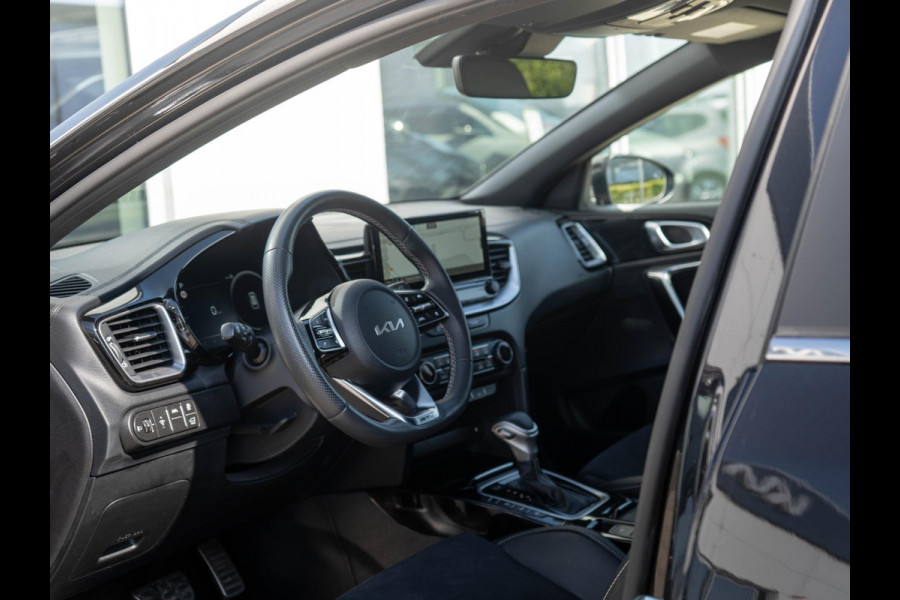 Kia Ceed Sportswagon 1.5 T-GDi GT-Line Automaat | Panorama Schuifkanteldak | Stoel en stuurverwarming |