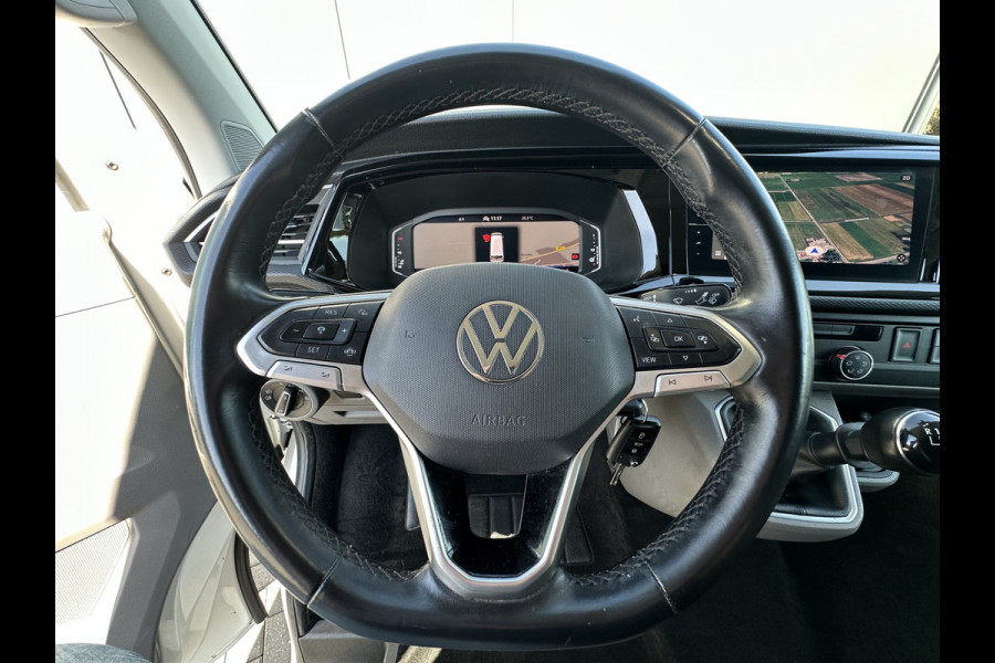 Volkswagen Transporter 2.0 TDI / L1H1 / BULLI / TREKHAAK / VIRTUAL / SOFTCLOSE / CAMERA / ADAPTIVE CRUISE / CARPLAY