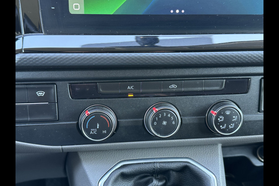 Volkswagen Transporter 2.0 TDI / L1H1 / BULLI / TREKHAAK / VIRTUAL / SOFTCLOSE / CAMERA / ADAPTIVE CRUISE / CARPLAY