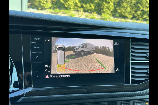 Volkswagen Transporter 2.0 TDI / L1H1 / BULLI / TREKHAAK / VIRTUAL / SOFTCLOSE / CAMERA / ADAPTIVE CRUISE / CARPLAY
