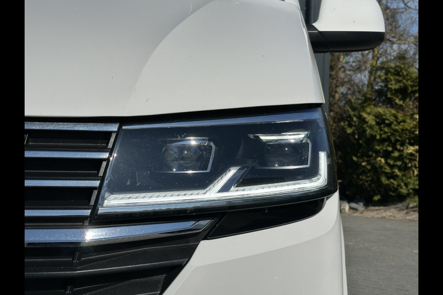 Volkswagen Transporter 2.0 TDI / L1H1 / BULLI / TREKHAAK / VIRTUAL / SOFTCLOSE / CAMERA / ADAPTIVE CRUISE / CARPLAY