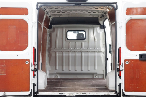 Peugeot Boxer 2.2 BlueHDi 120pk L2H2 Premium Airco/Camera 08-2020