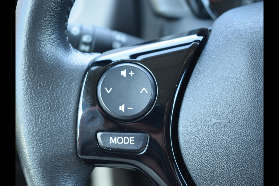 Peugeot 108 1.0 e-VTi Style | 72 PK | AIRCO | BLUETOOTH | DONKER GETINT GLAS |
