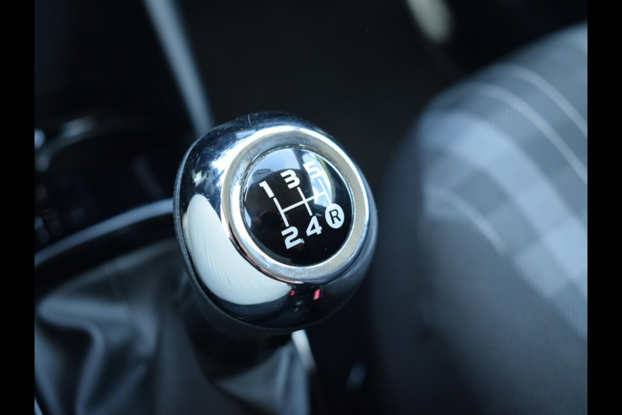 Peugeot 108 1.0 e-VTi Style | 72 PK | AIRCO | BLUETOOTH | DONKER GETINT GLAS |