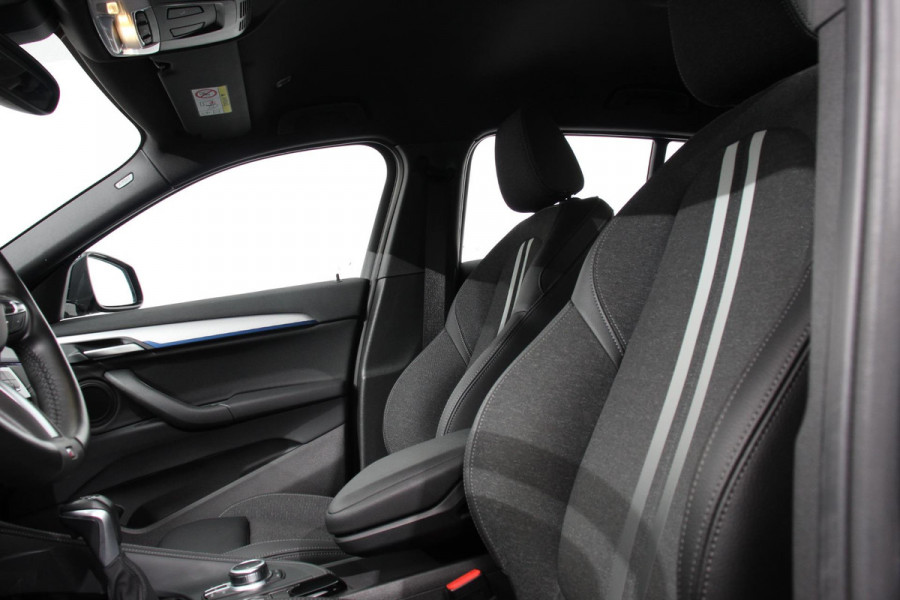 BMW X2 xDrive25e M-Sport X-Drive Navigatie Climate Control Cruise Control Elektrische Achterklep Elektrische Achterklep DAB LED