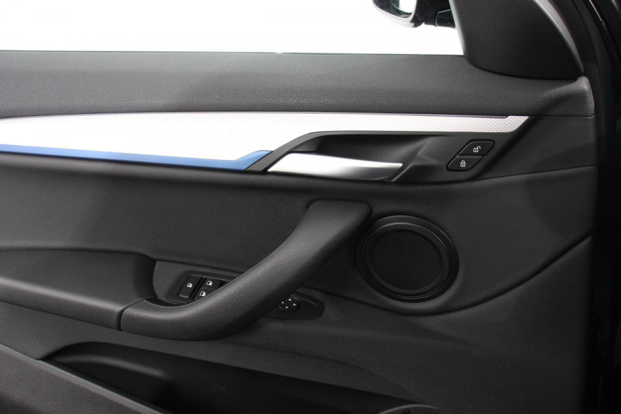 BMW X2 xDrive25e M-Sport X-Drive Navigatie Climate Control Cruise Control Elektrische Achterklep Elektrische Achterklep DAB LED
