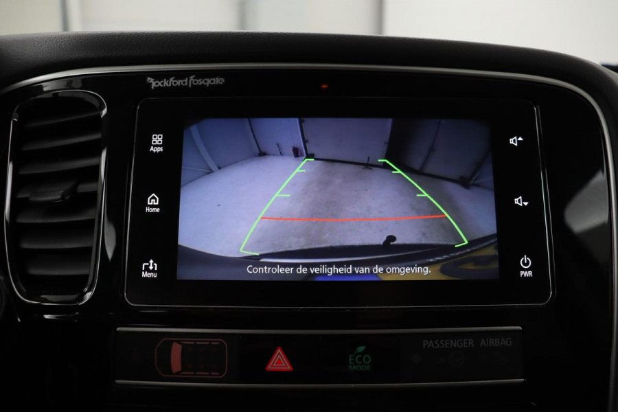 Mitsubishi Outlander 2.4 PHEV Intense+ | Schuifdak | Trekhaak | Stoelverwarming | Carplay | Camera | Full LED | Stuurverwarming | Keyless | Dodehoek detectie | Half leder