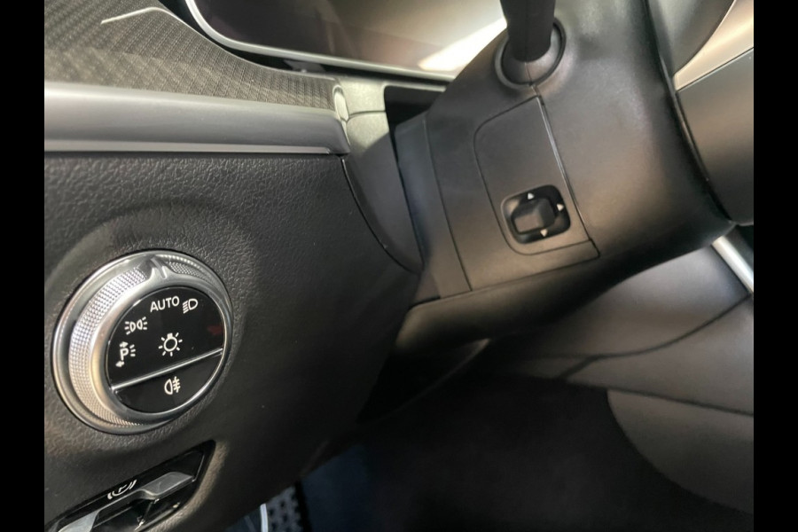 Mercedes-Benz C-Klasse Estate C220 AMG/elec stoelen/360camera/premium pakket