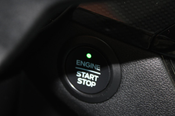 Ford Kuga 2.5 PHEV ST-Line X | Adaptive cruise control | Dodehoeksensoren | Camera