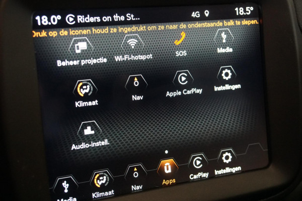 Jeep Renegade 1.0T Longitude + PANORAMA / APPLE CARPLAY