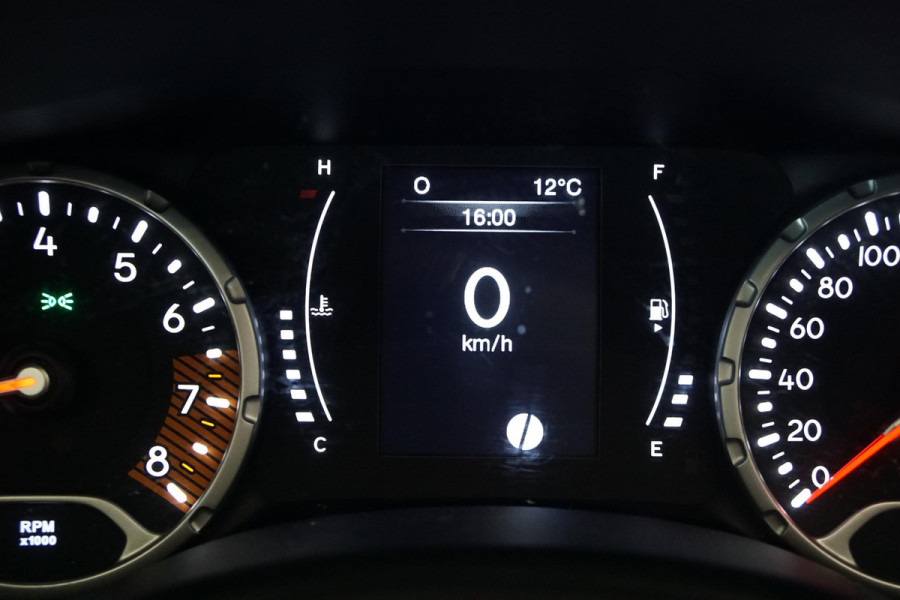 Jeep Renegade 1.0T Longitude + PANORAMA / APPLE CARPLAY