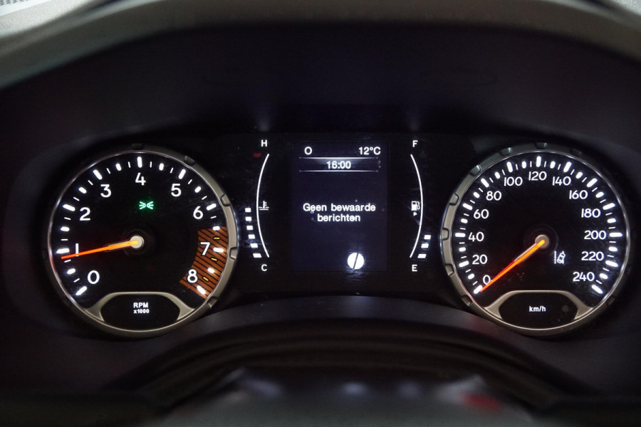 Jeep Renegade 1.0T Longitude + PANORAMA / APPLE CARPLAY