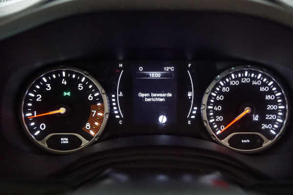 Jeep Renegade 1.0T Longitude + PANORAMA / APPLE CARPLAY
