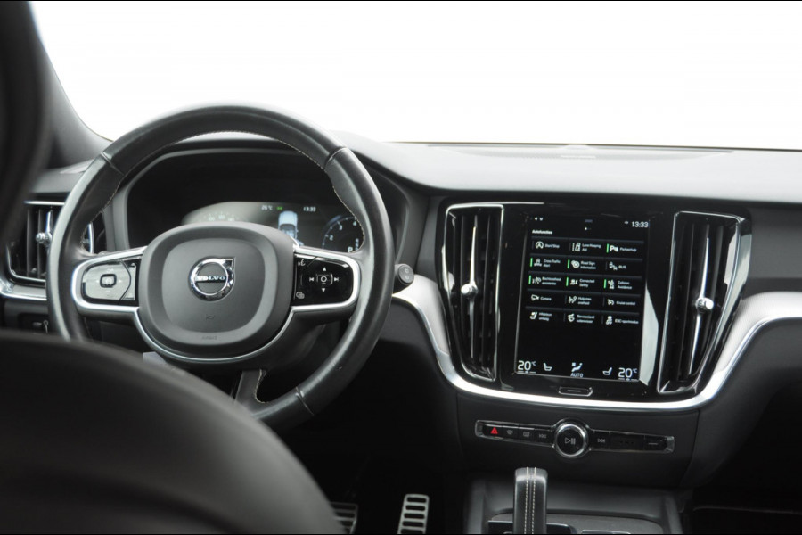 Volvo V60 B3 177PK Automaat R-Design Volvo V60 B3 177PK R-Design / Audio & Park Assist / Driver assist / Climate / Verwarmbare voorruit / 19''velgen