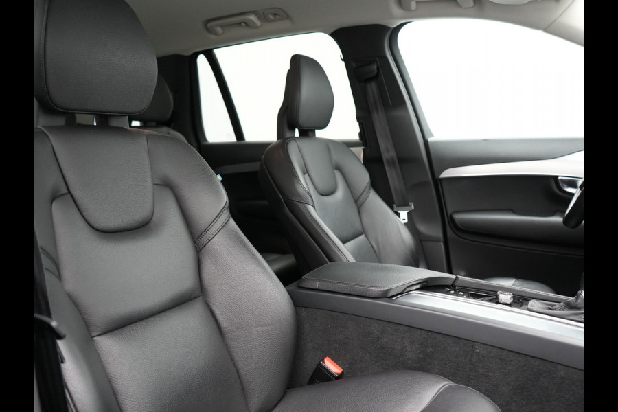 Volvo XC90 2.0 T5 AWD Momentum | Carplay | Adaptive Cruise | Camera | Stoelverwarming | Navigatiesysteem | Lane Assist |