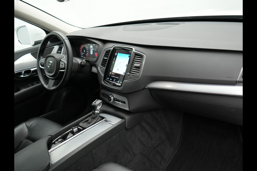 Volvo XC90 2.0 T5 AWD Momentum | Carplay | Adaptive Cruise | Camera | Stoelverwarming | Navigatiesysteem | Lane Assist |